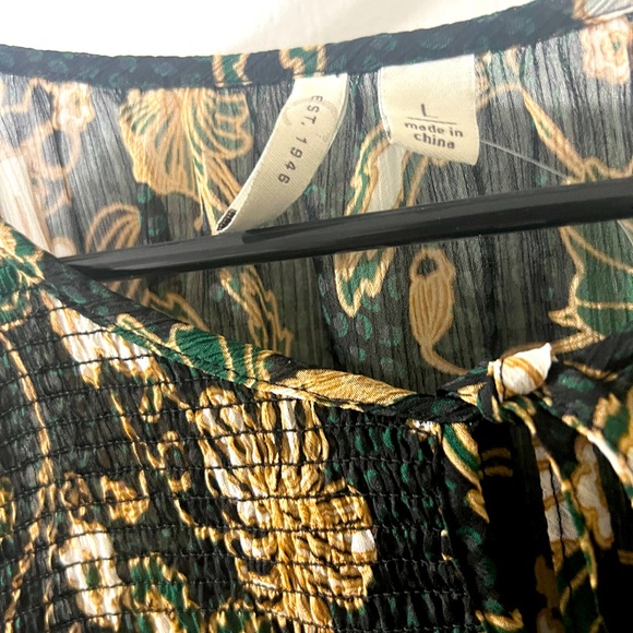 Floral Smocked Top - Green and Gold - Picture 3 of 3